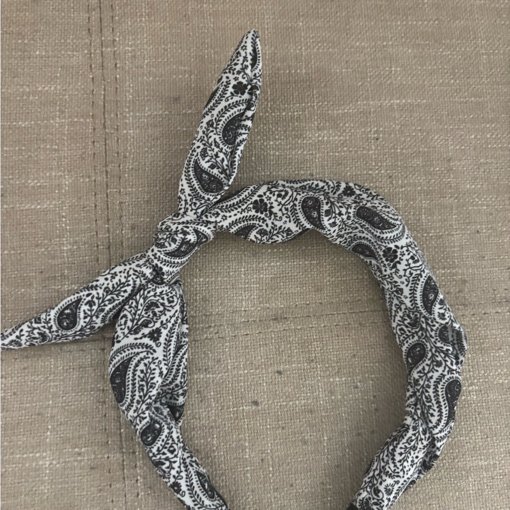 Amazon Black and Orange Patterned Headbands - Picture 3 of 6